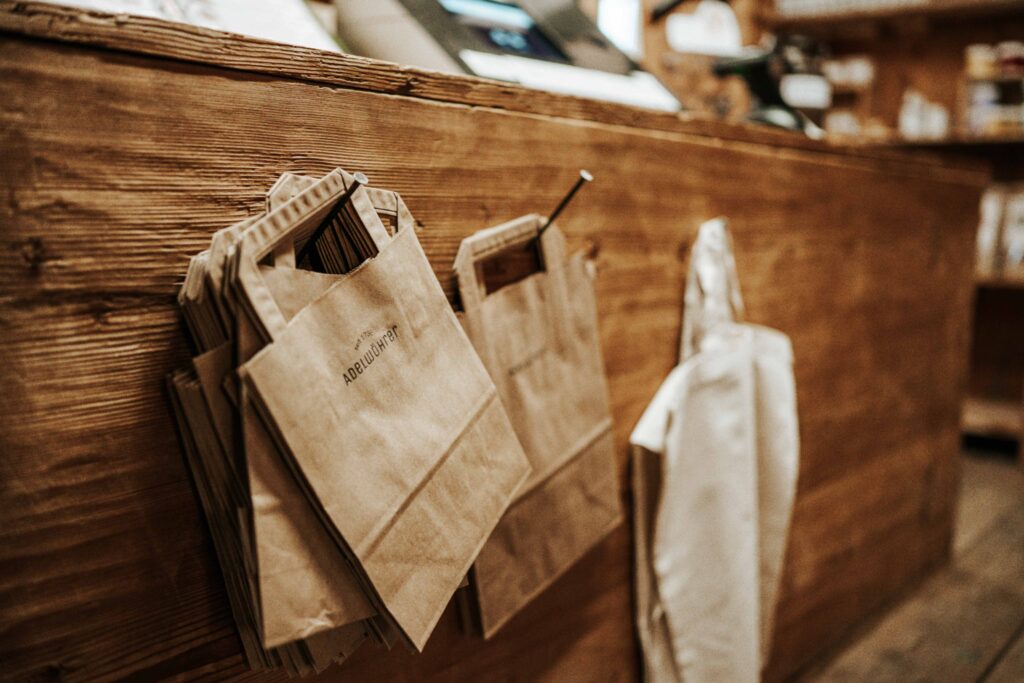 Werbefotografie Adelwöhrer - Detailaufnahme der Tüten im Shop