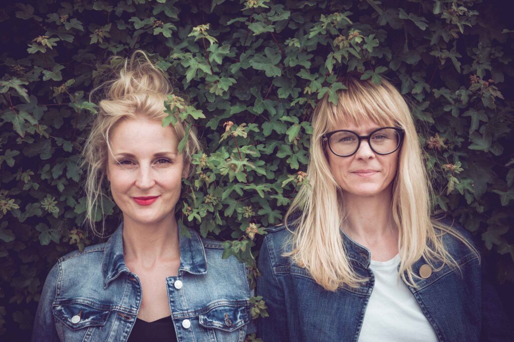 Werbeaufnahme für das Geschäft LUV in Wien- Portraitaufnahme der Geschäftsführerinnen