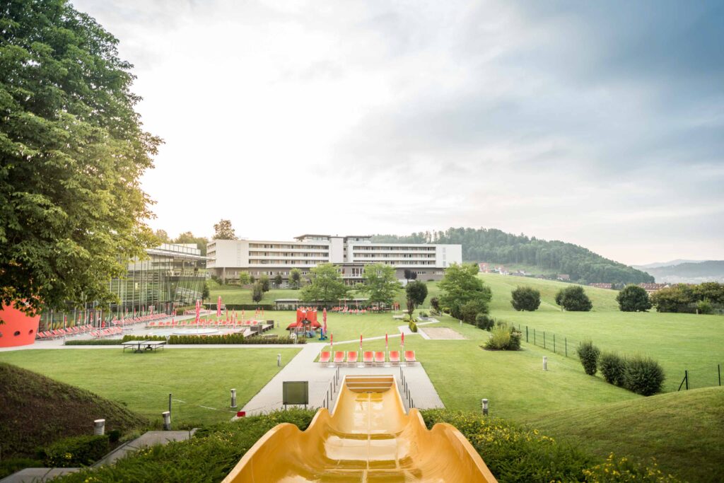 Werbefotografie Hotel & Therme Nova - Architekturaufnahme des Hotels