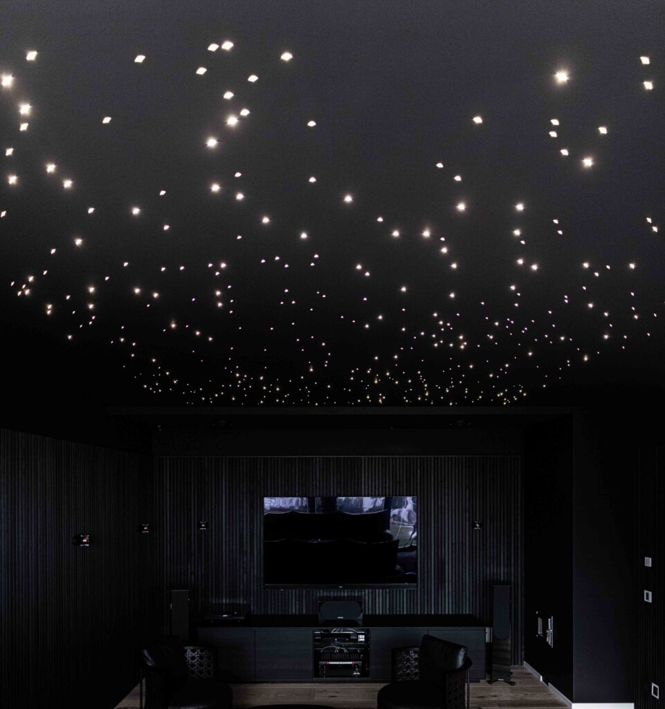 Werbefotografie Living Lights - Architekturaufnahme eines Heimkinos mit Lampen von Living Lights