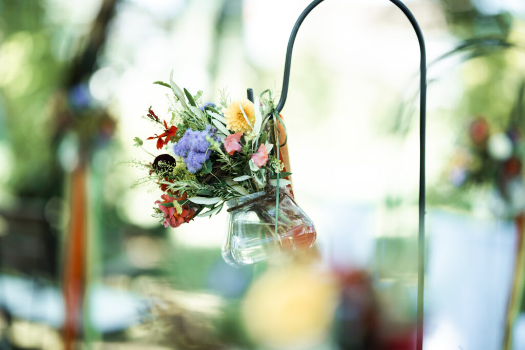 Hochzeitsfotografie- Detailaufnahme des Blumenschmucks