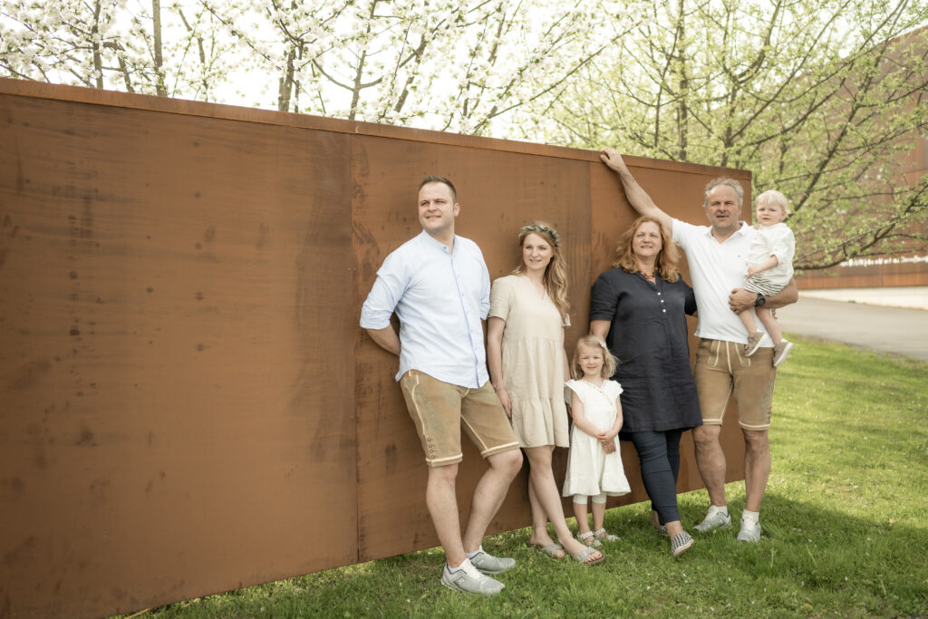 Werbefotografie- Aufnahme der Familie des Familienunternehmen RIbes