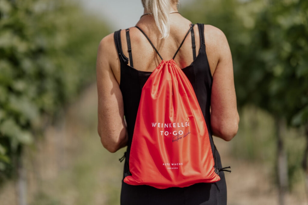 Werbefotografie Alte Wache in Freiburg - Detailaufnahme des Kühlrucksackes für Weine